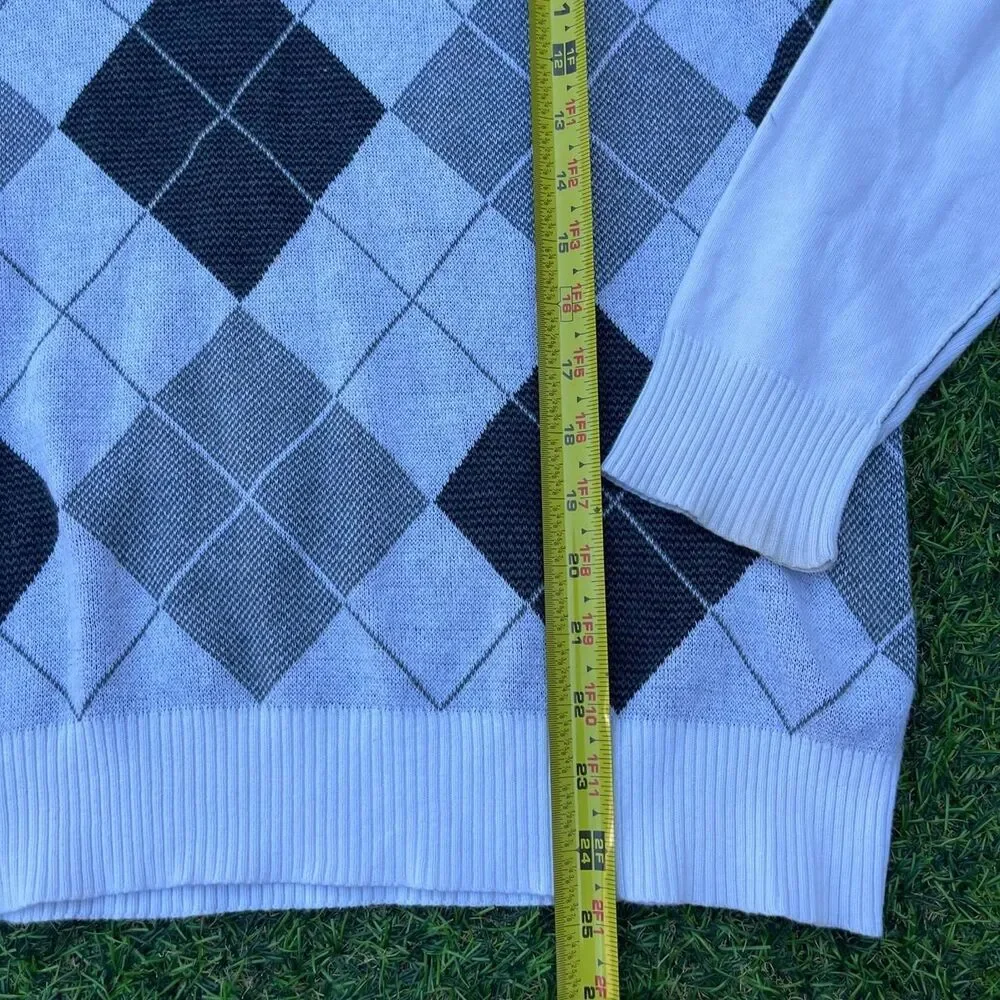 Bke Men's Blue and White Jumper